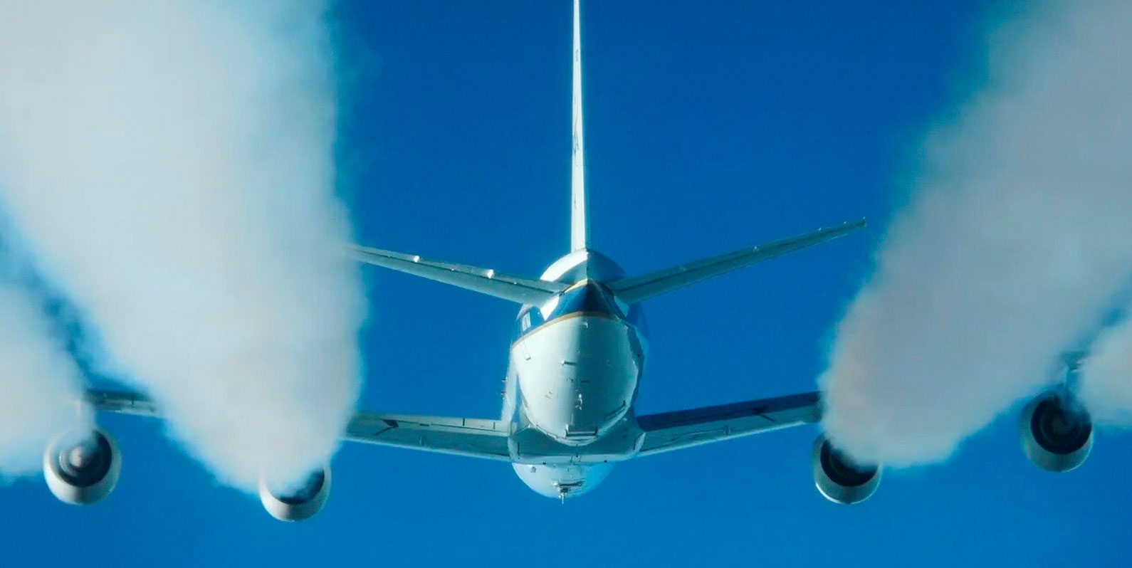 A indústria da aviação pode atingir suas metas de redução de emissões, mas precisa de novos combustíveis