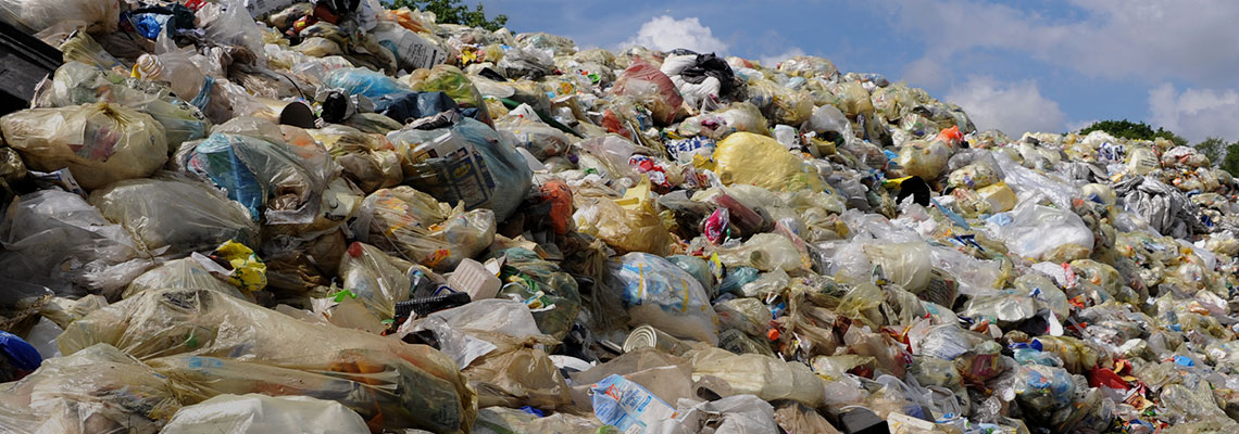 A reciclagem não é suficiente para resolver o problema do plástico