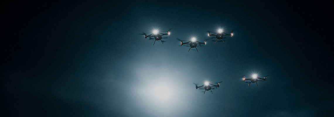 Como dois irmãos se tornaram especialistas na ‘invasão dos drones misteriosos’